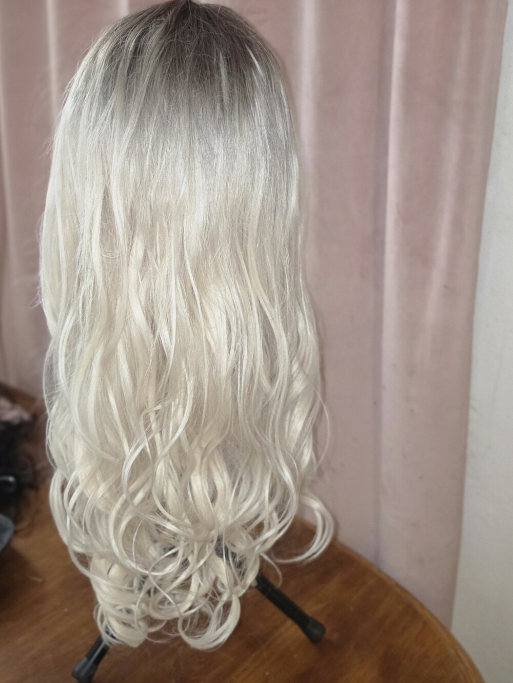 Blonde Ombre Long Wavy Women’s Wig - Unbranded
